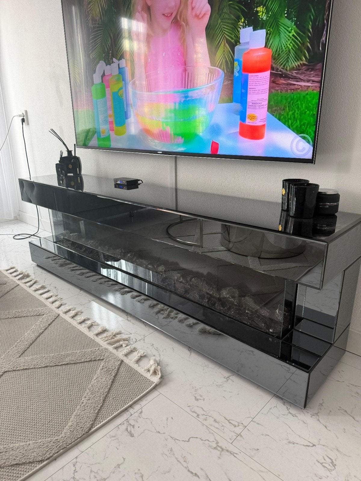 Tv meubel met elektrisch haard, Ophalen