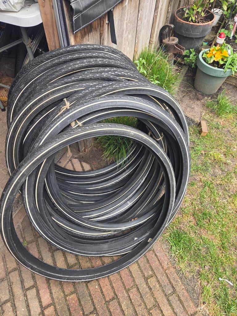 15 Nieuwe Fietsbanden 28x1 1/2 (40-635), Fietsen en Brommers, Ophalen, Band, Rubber, Nieuw