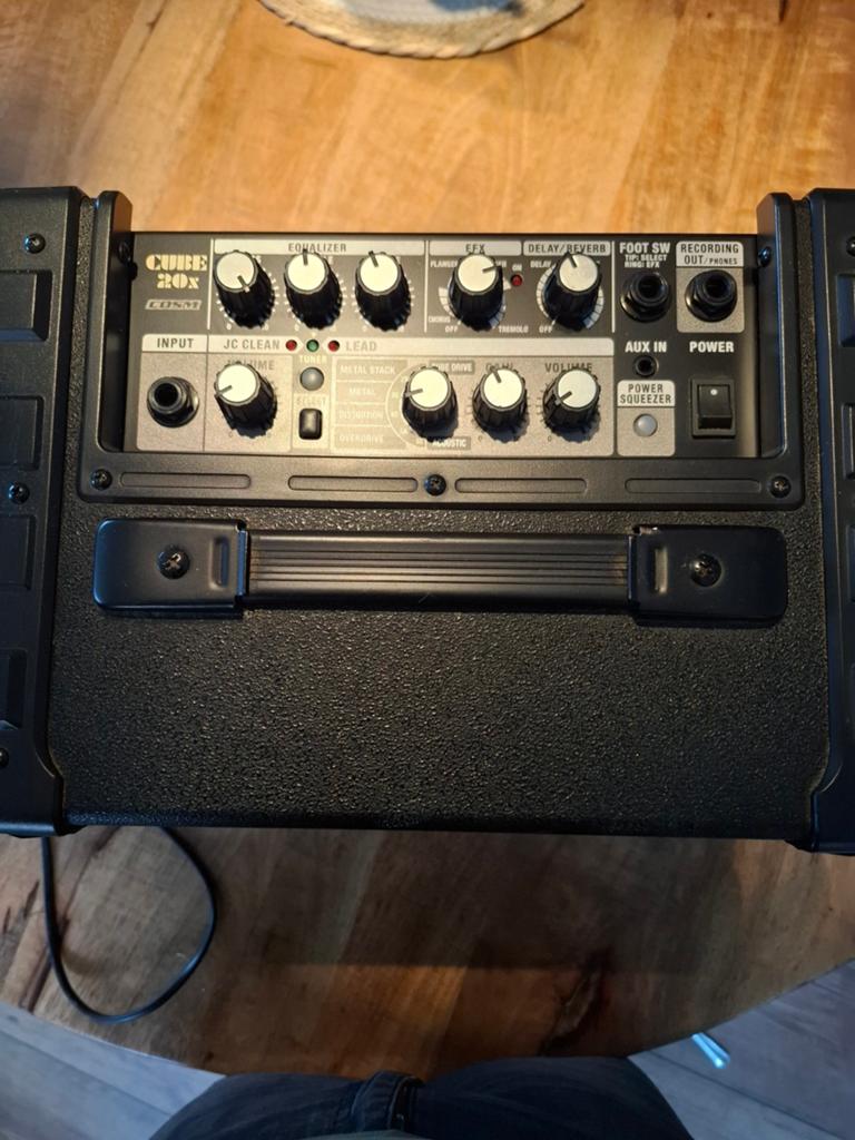 Roland CUBE-20X gitaarversterker, Ophalen, Chorus