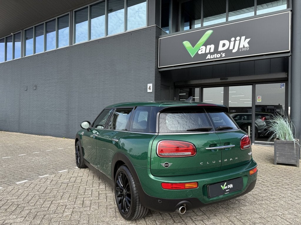 MINI Clubman 1.5 Cooper Panodak Navi Camera Pdc (bj 2021), Auto's, 136 pk, Gebruikt, Leder en Stof, Origineel Nederlands