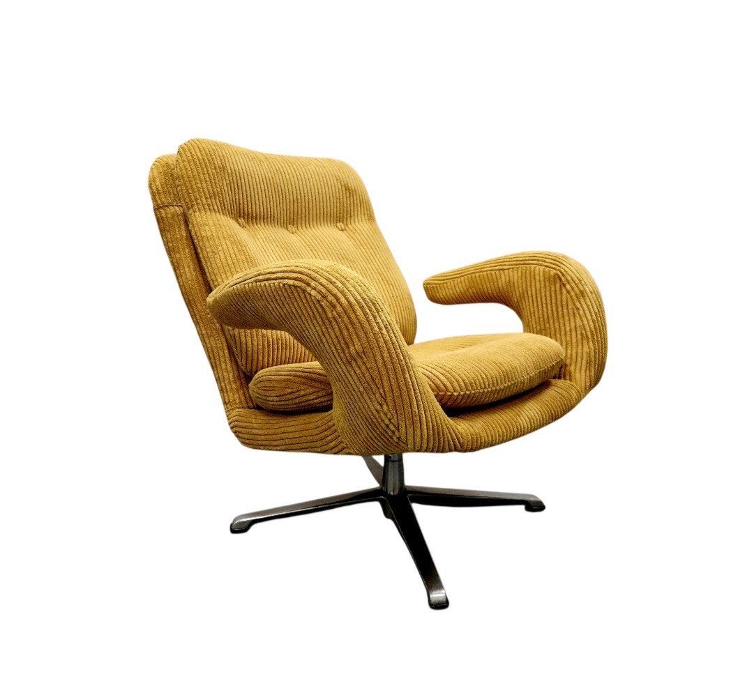 Foto 3 van vintage draaifauteuil Romefa nieuw bekleed jaren 60 ribstof