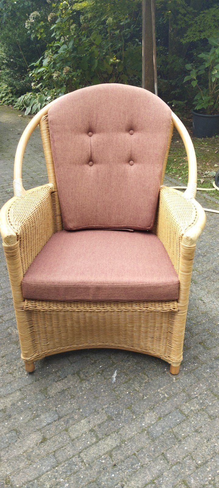 Rotan fauteuil met stoffen kussens, Huis en Inrichting, Overige kleuren, Ophalen of Verzenden, Zo goed als nieuw, Landelijk, Comfortabel