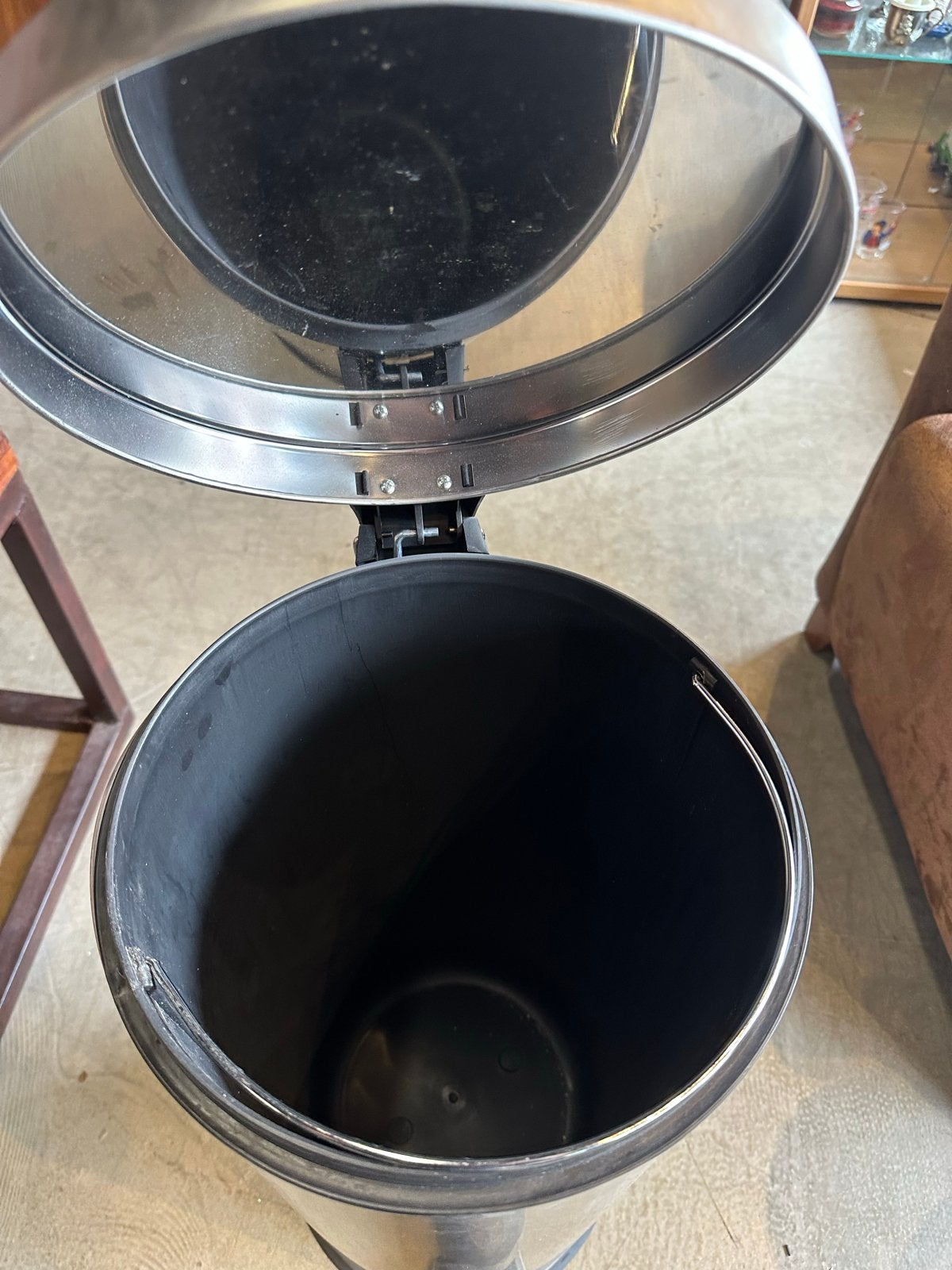 Prullenbak RVS met pedaal - 64cm hoog, Gebruikt, Met pedaal, 50 tot 75 cm, Ophalen of Verzenden