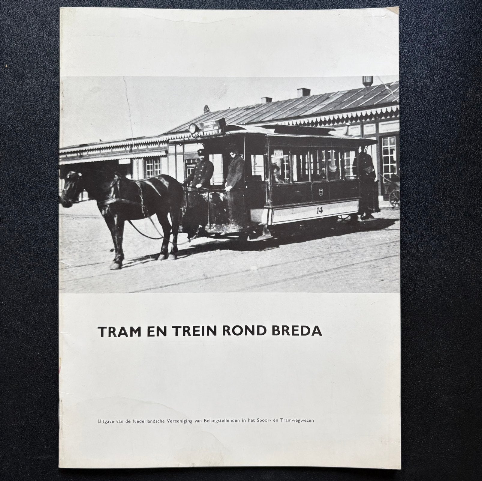 Tram en trein rond Breda (1974), Ophalen of Verzenden, Zo goed als nieuw, Trein, Boek of Tijdschrift