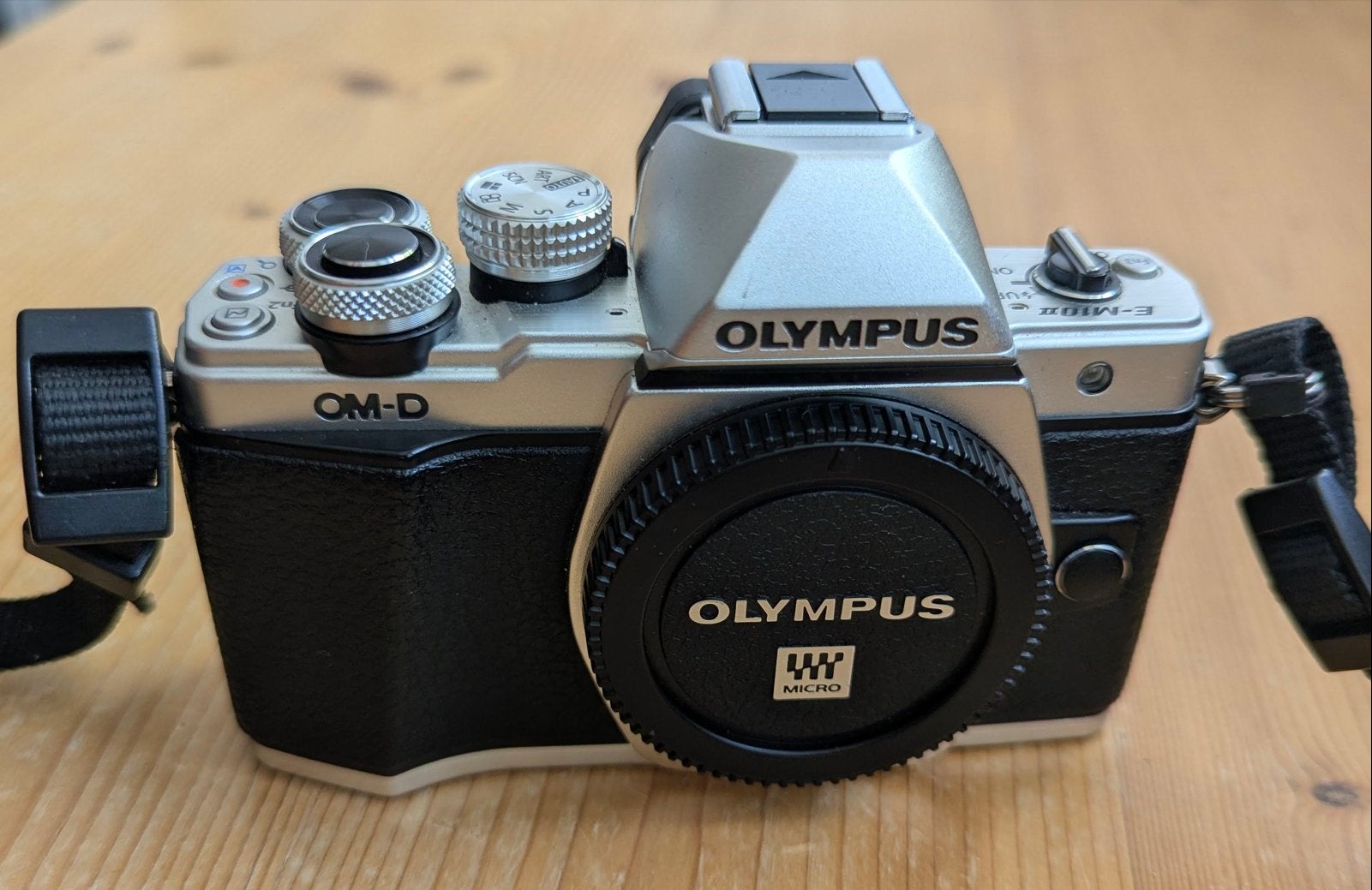 Olympus OM-D E-M10 Mark II Systeemcamera body, Audio, Tv en Foto, Fotocamera's Digitaal, Ophalen, Gebruikt, Olympus, Accu
