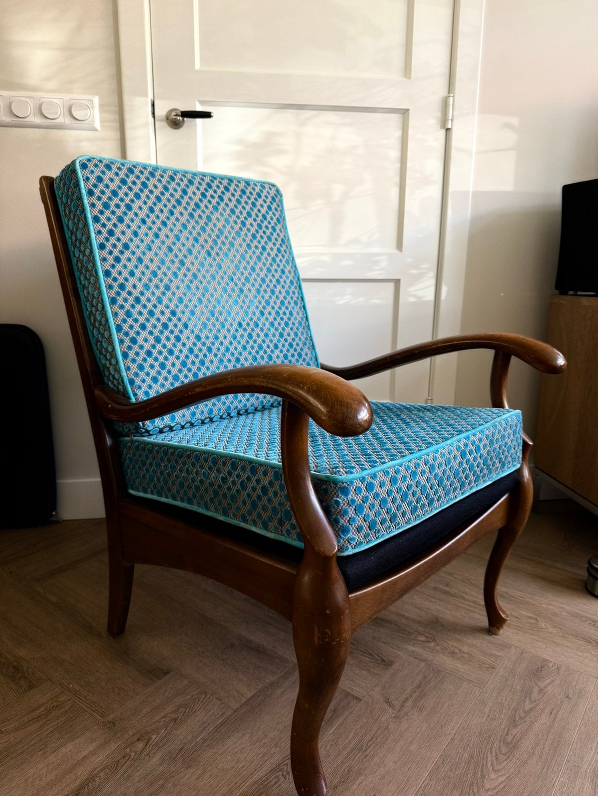 Retro meets design mooie vintage rookstoel turquoise, Huis en Inrichting, Fauteuils, Ophalen, Minder dan 50 cm, Gebruikt, 75 tot 100 cm