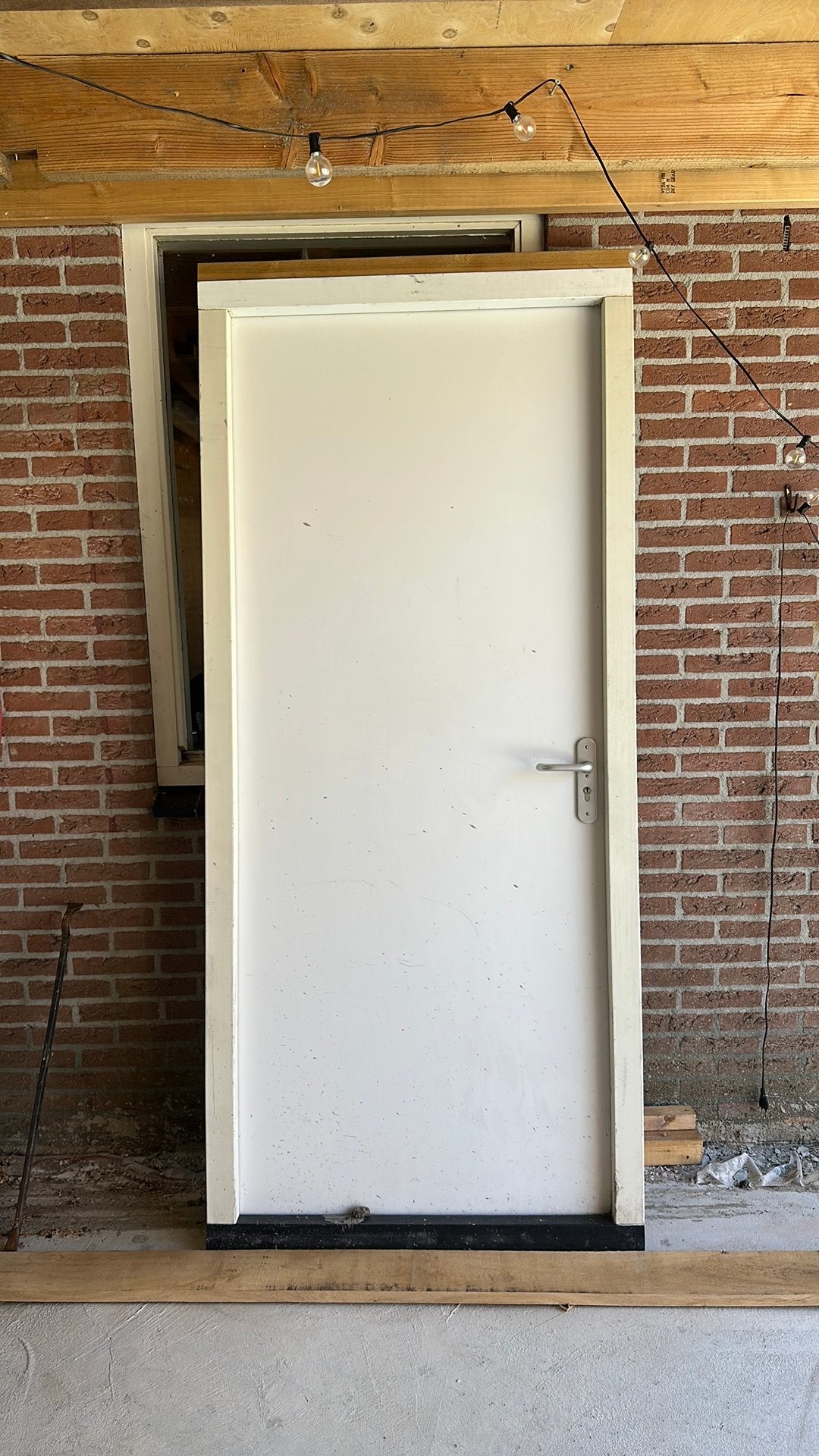 Stevige goeie buitendeur, Deurkozijn, Zo goed als nieuw, Hout, Ophalen