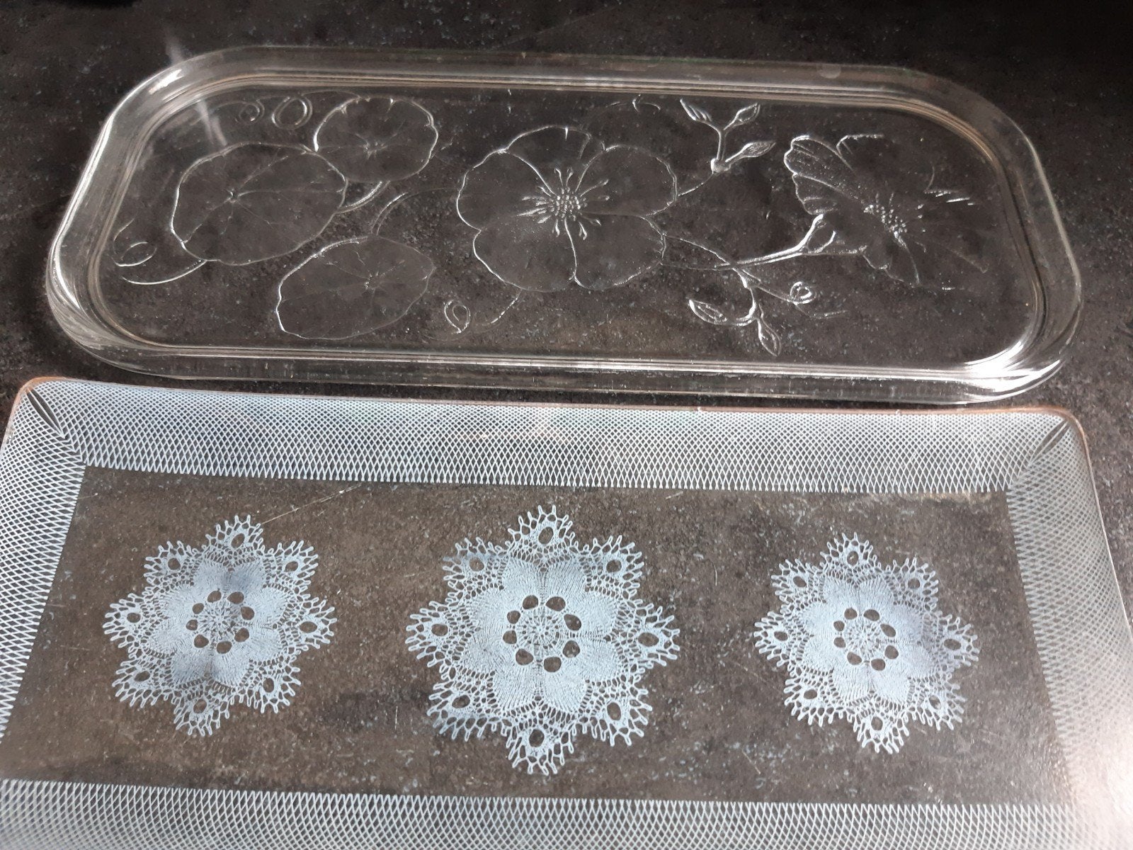 2 glazen cakeschalen, Ophalen of Verzenden, Glas, Overige stijlen, Glas of Glazen