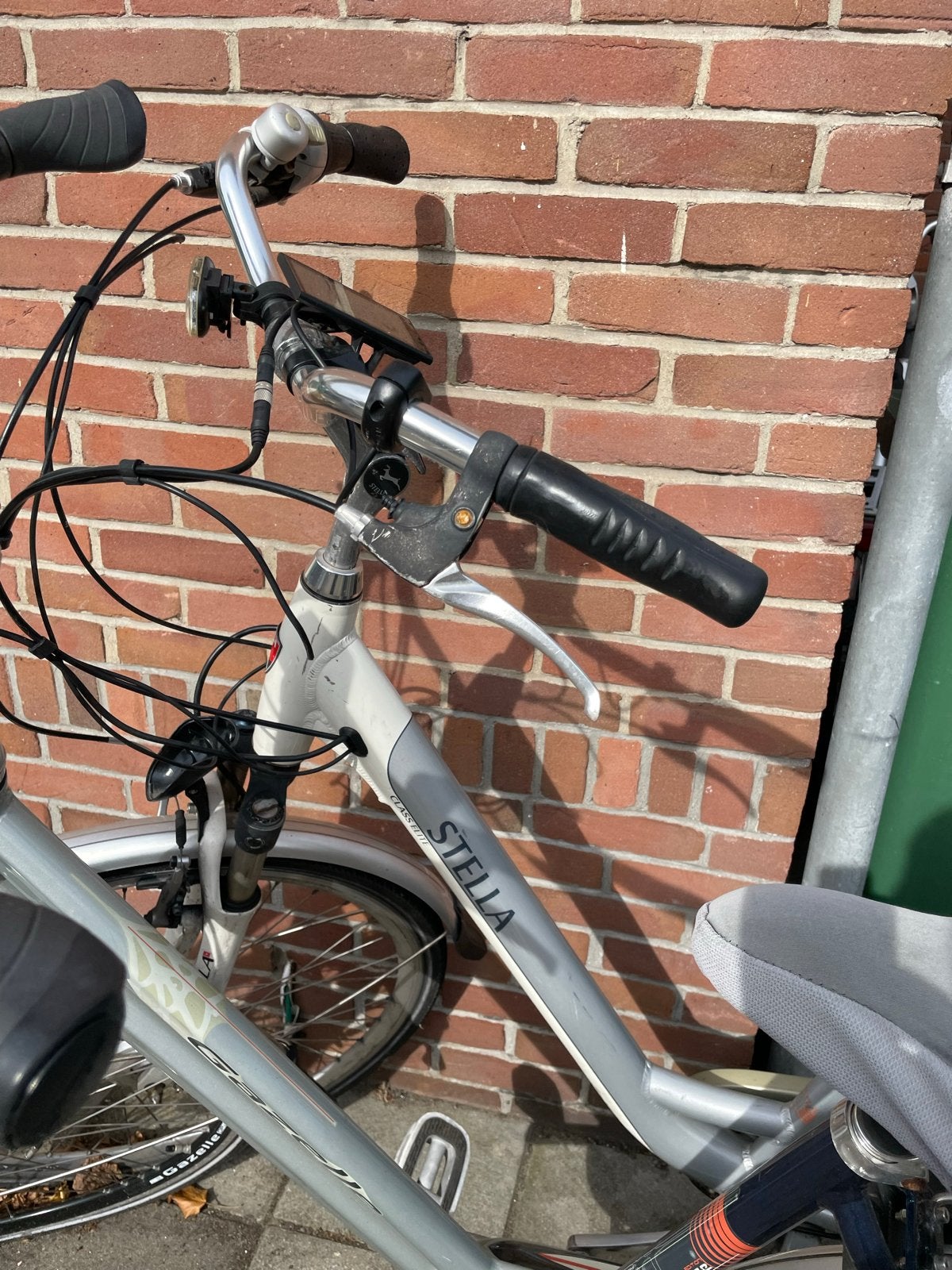 Twee elektrische fietsen  Stella,Giant  opknappers, Ophalen of Verzenden, Gebruikt, Gazelle