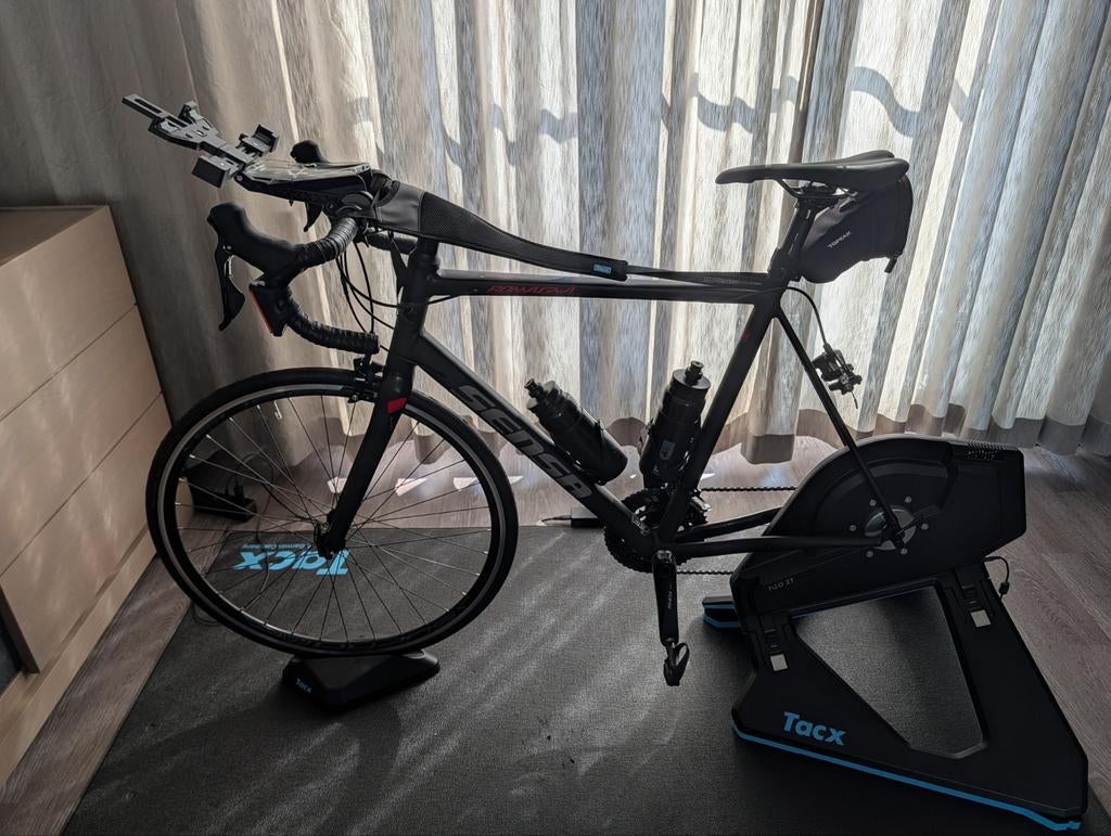 Sensa racefiets met Tacx NEO 2T Smart trainer, Fietsen en Brommers, Fietsen | Racefietsen, 28 inch, Aluminium, Zo goed als nieuw