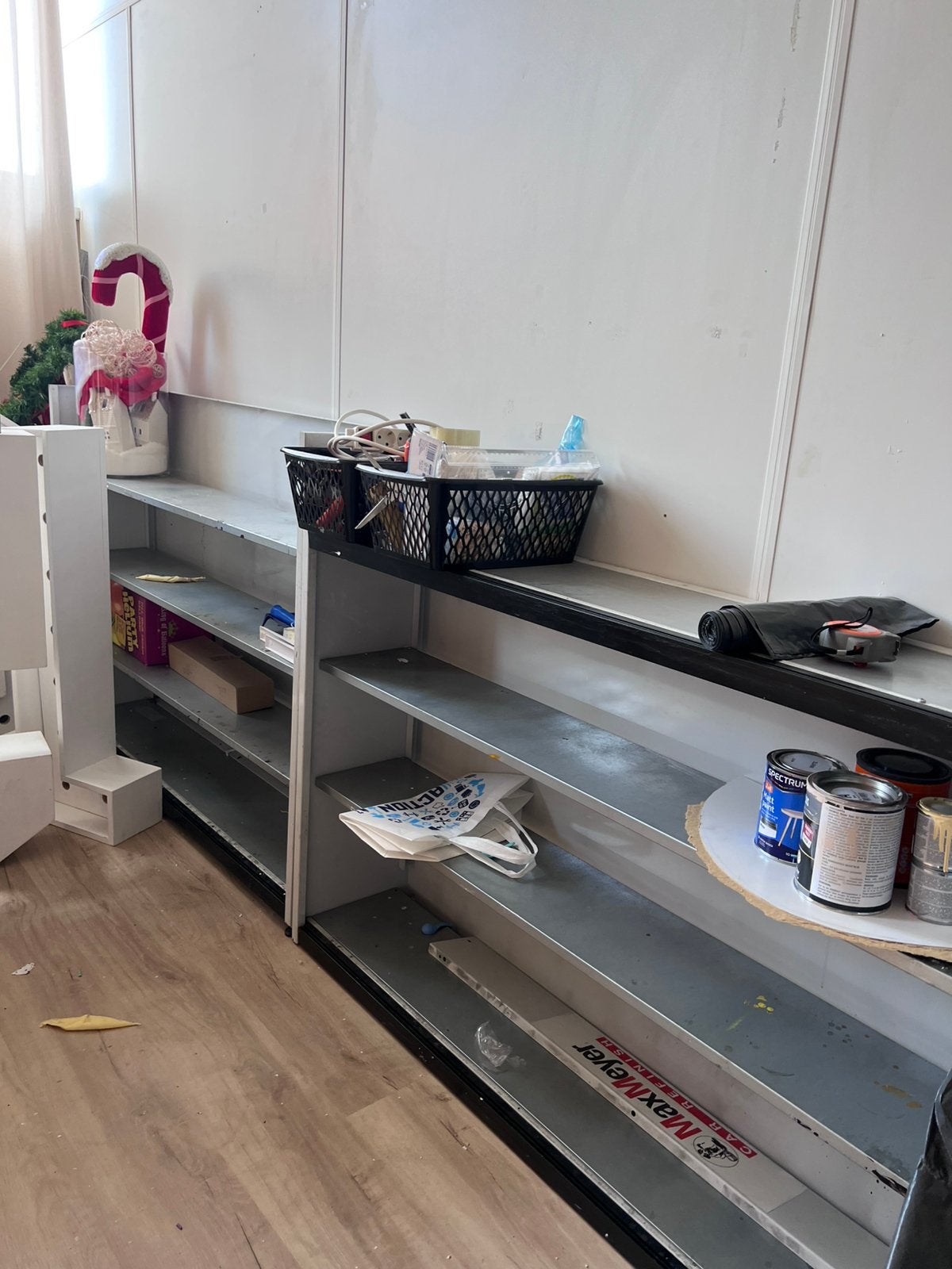 GRATIS 2 metalen stellingen in Apeldoorn, Ophalen of Verzenden, Zo goed als nieuw