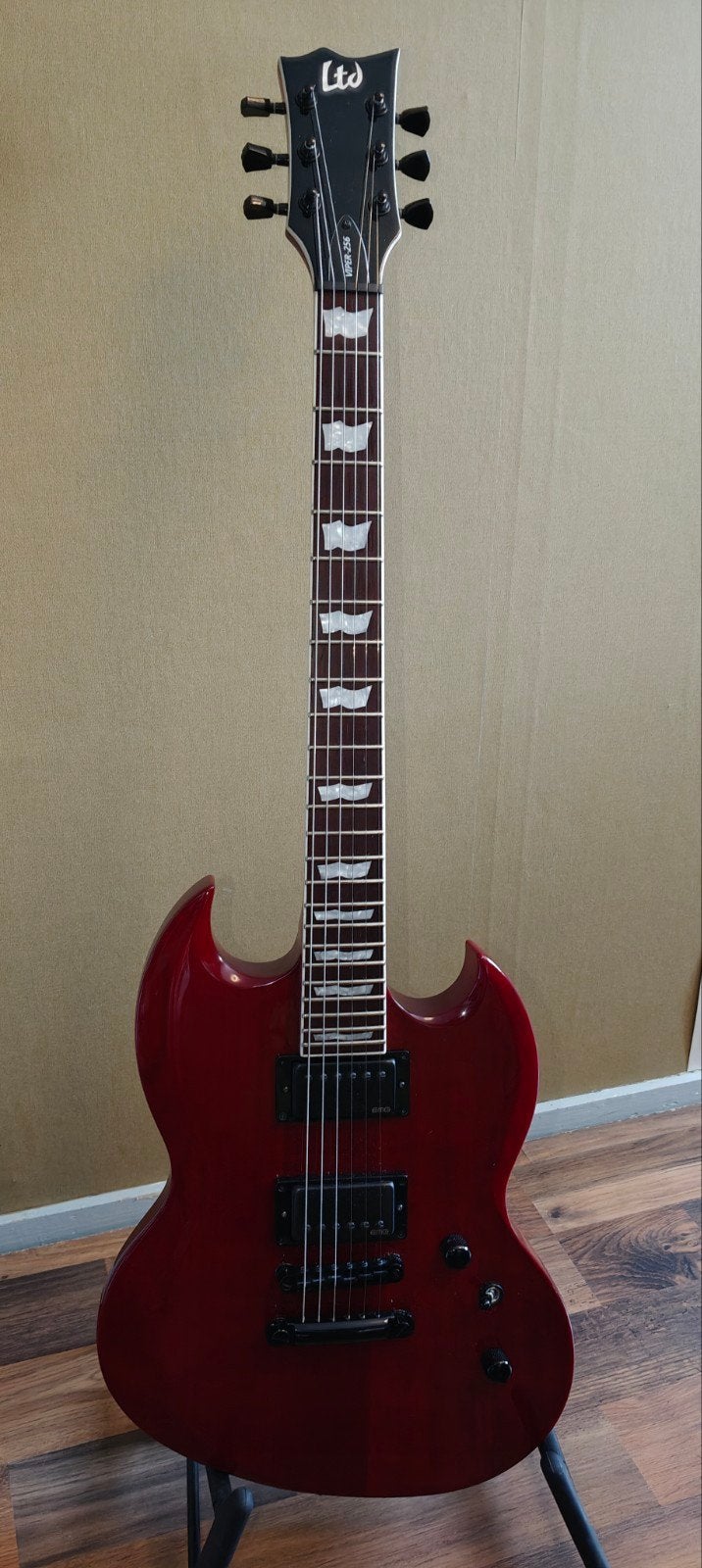 ESP LTD Viper 256, Ophalen of Verzenden, Zo goed als nieuw, Solid body, Overige merken