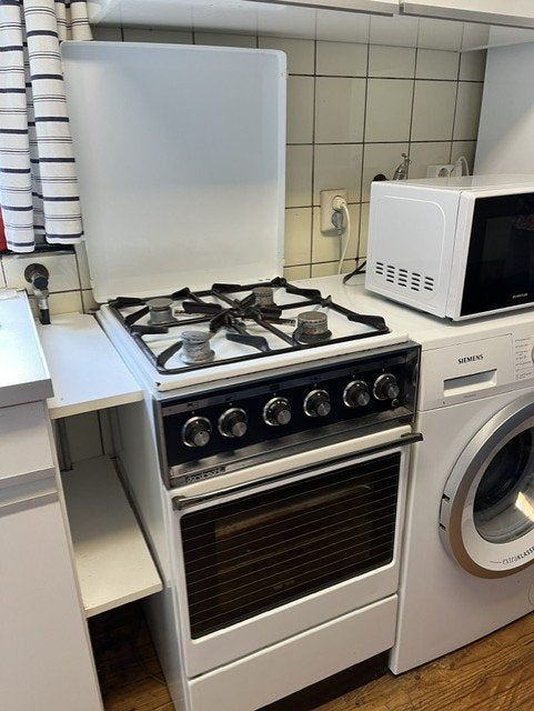 gasfornuis, Witgoed en Apparatuur, Fornuizen, Ophalen, Gebruikt, 4 kookzones, Gas