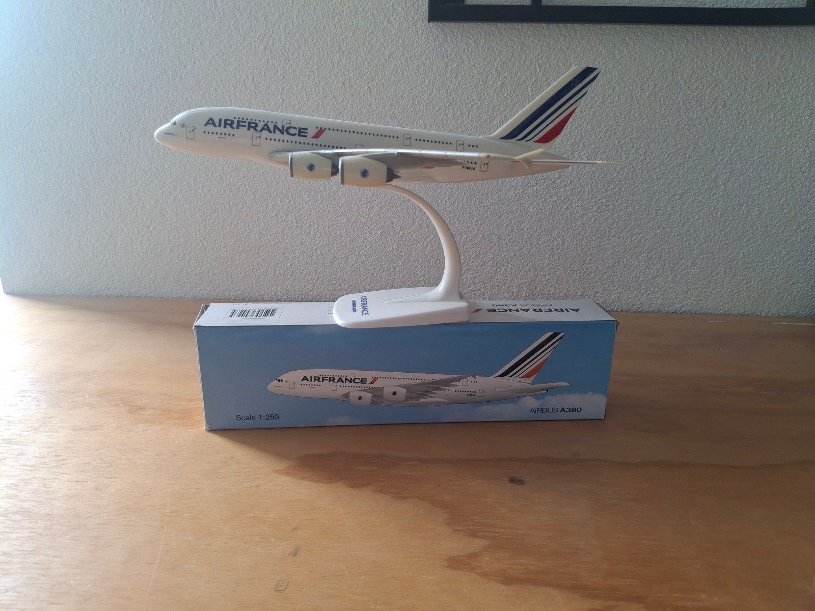 Airbus A380-800 Air France schaalmodel 1:250, Overige merken, 1:200 of kleiner, Ophalen of Verzenden, Zo goed als nieuw