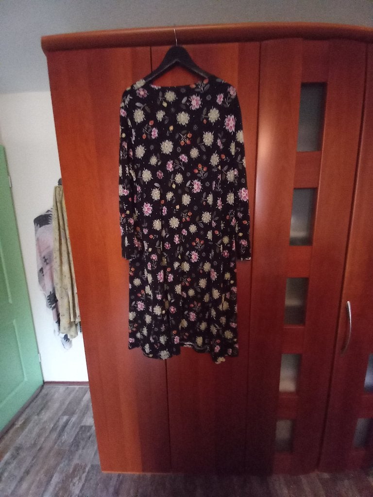 Gebloemde jurk gudrun sjoden xxl, Gudrun Sjödén, Zwart, Maat 46/48 (XL) of groter, Ophalen of Verzenden