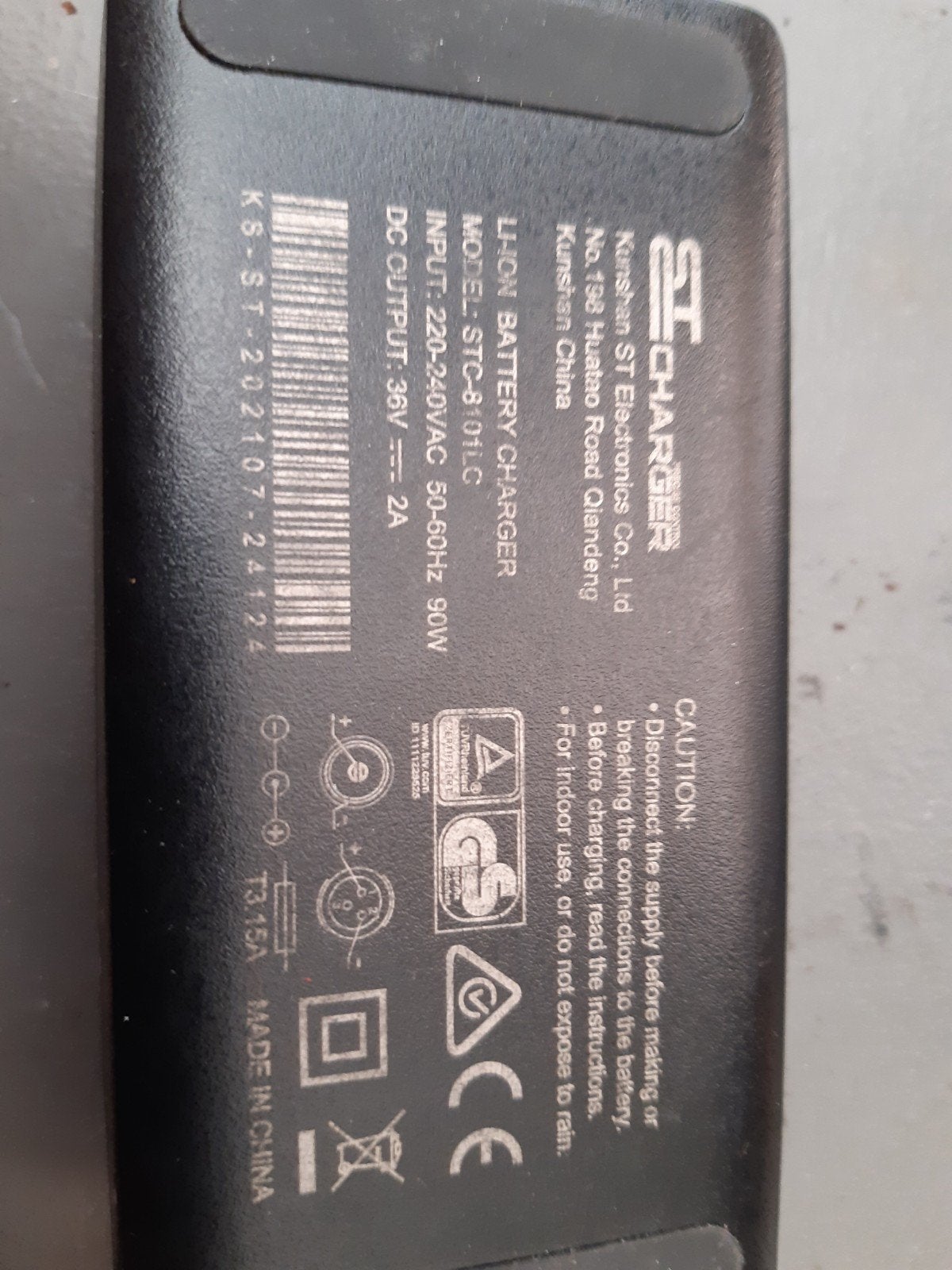 ST Charger STC-8101LC 36V 2A Li-ion acculader, Ophalen of Verzenden, Zo goed als nieuw