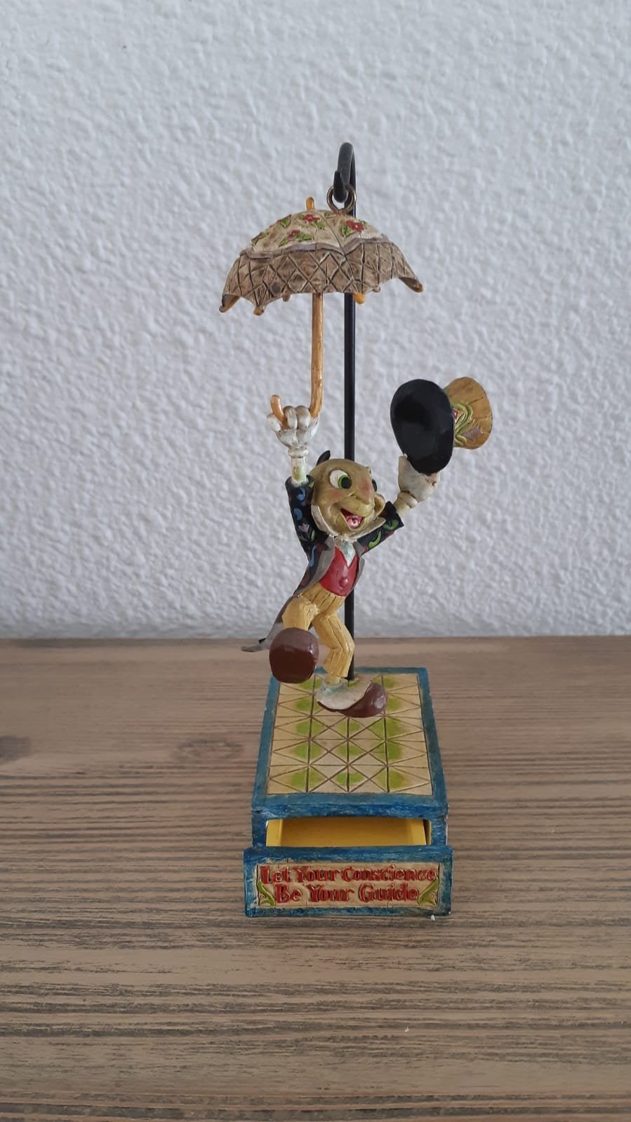 Disney Traditions Jiminy Cricket Japie Krekel met standaard, Ophalen of Verzenden, Zo goed als nieuw, Beeldje of Figuurtje