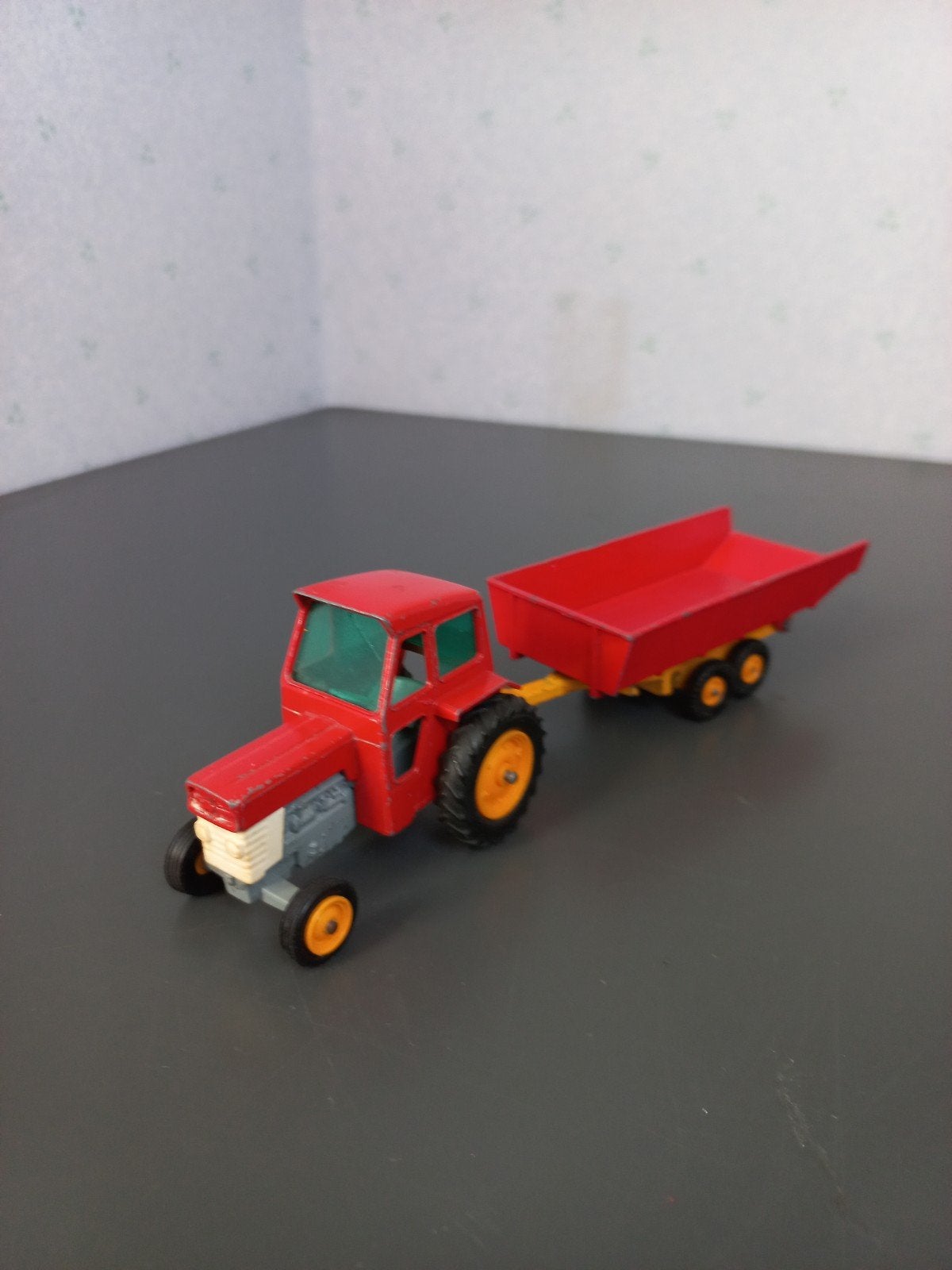 Massey Ferguson met trailer van Matchbox Kingsize, Ophalen of Verzenden, Gebruikt, Matchbox