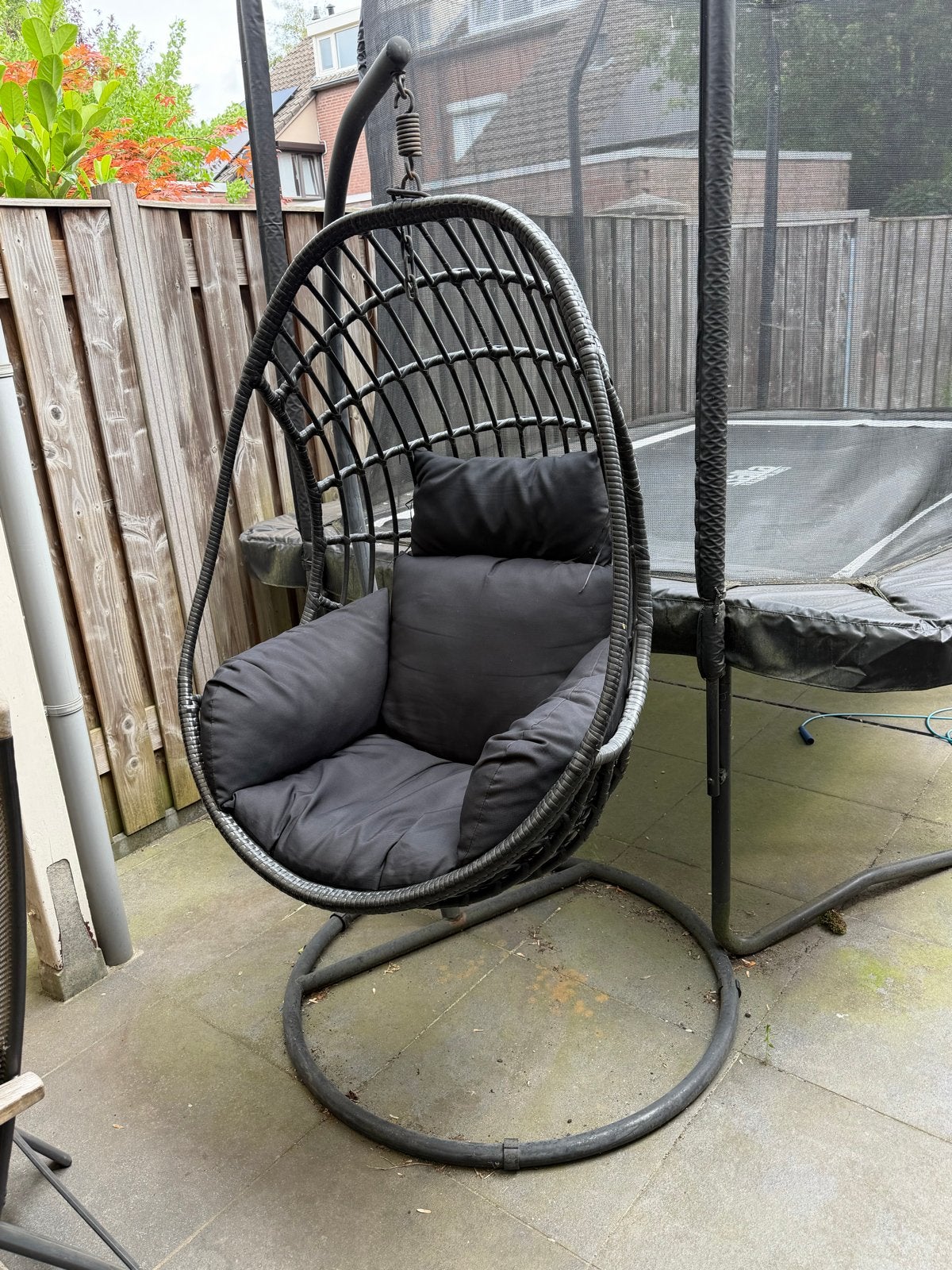 Zwarte Hangstoel met Kussens, Tuin en Terras, Ophalen, Gebruikt, Wicker