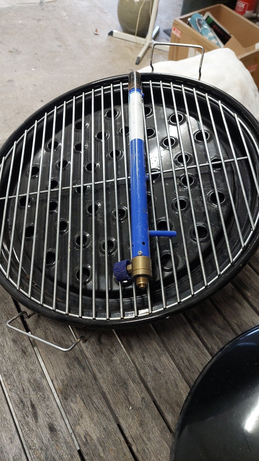 te koop barbecue, Ophalen