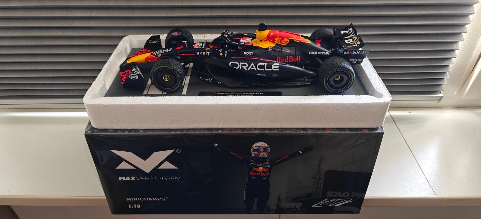 Max Verstappen Brazilië 1:18 2024 ZELDZAAM, Ophalen of Verzenden, Zo goed als nieuw, Formule 1
