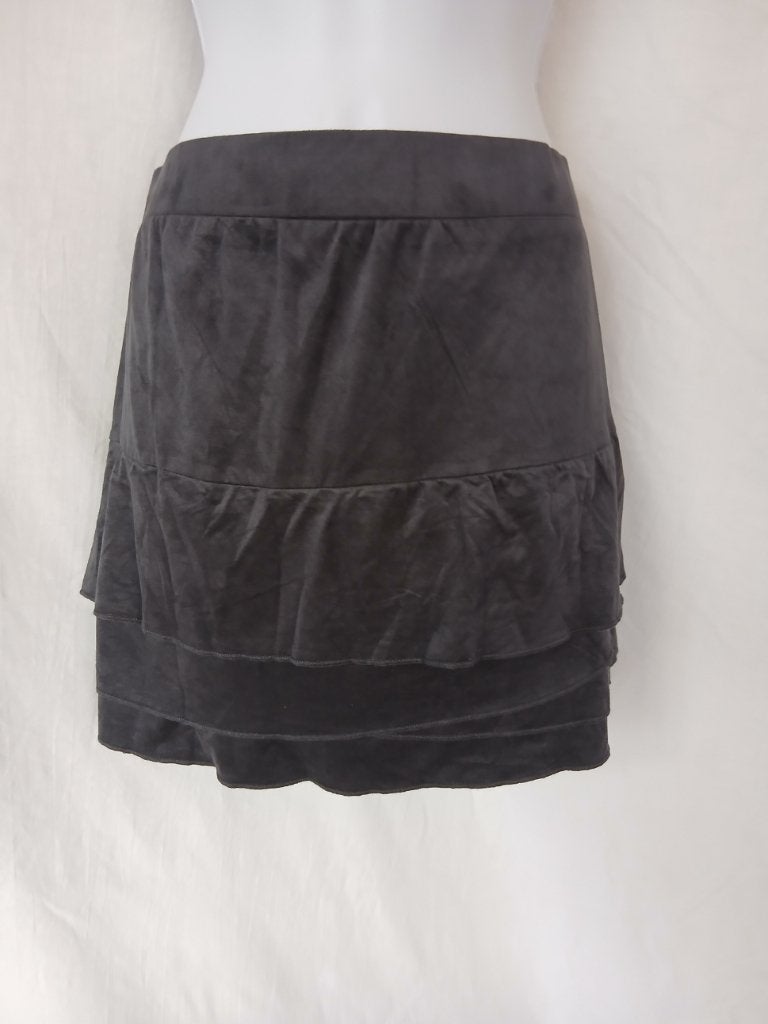 Leuke grijze roesjes rok mt L merk Basic Equipment, Kleding | Dames, ., Zwart, Maat 42/44 (L), Ophalen of Verzenden