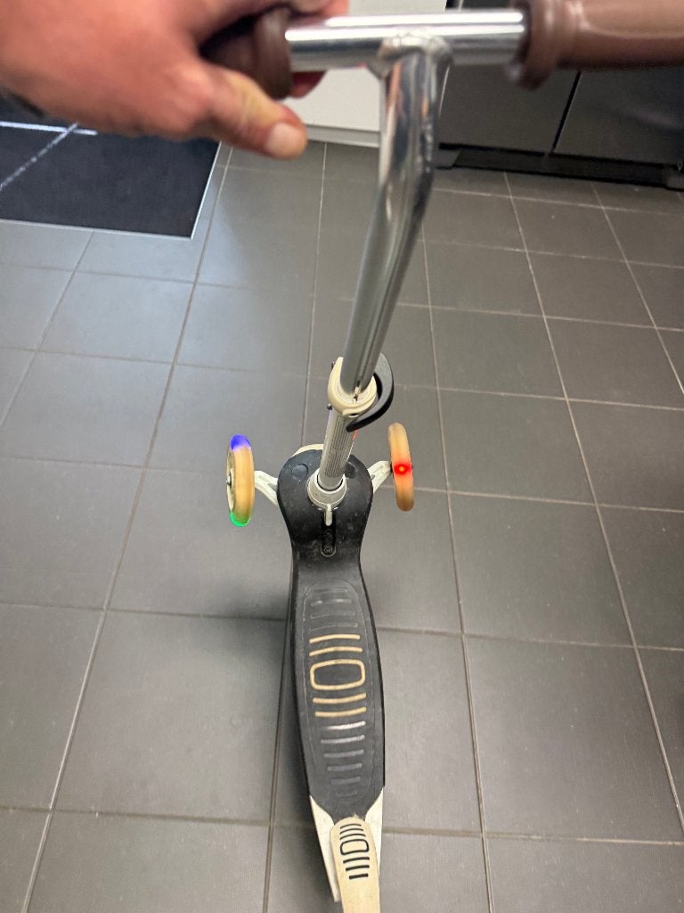 Kinderstep 3 wielen met lichtjes, Ophalen, Gebruikt, Gewone step, Oxelo
