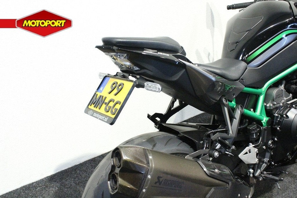 Kawasaki Z H2, Bedrijf, Naked bike