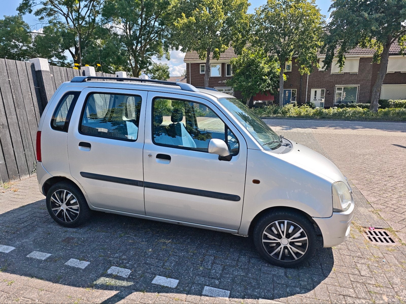 Opel Agila 1.2 I 16V 2003 Grijs, Voorwielaandrijving, Origineel Nederlands, Handgeschakeld, Particulier