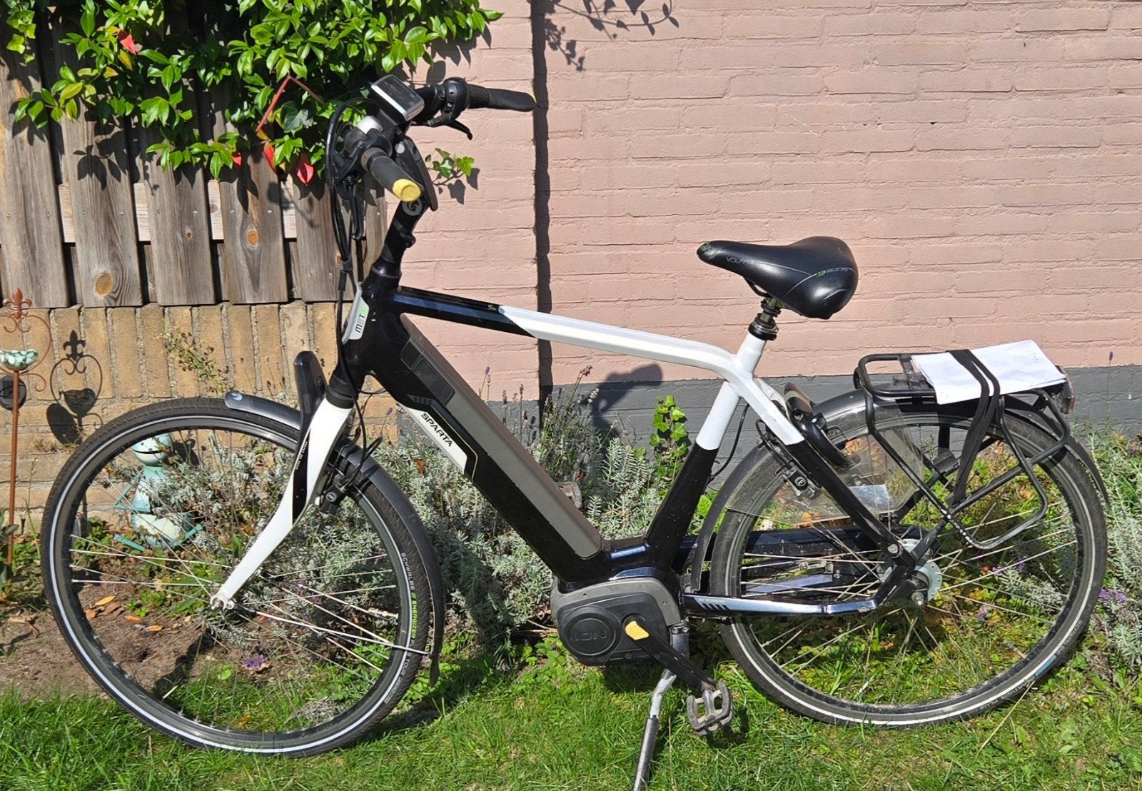 Foto 2 van Goede Sparta M8Ti, nieuwe accu!