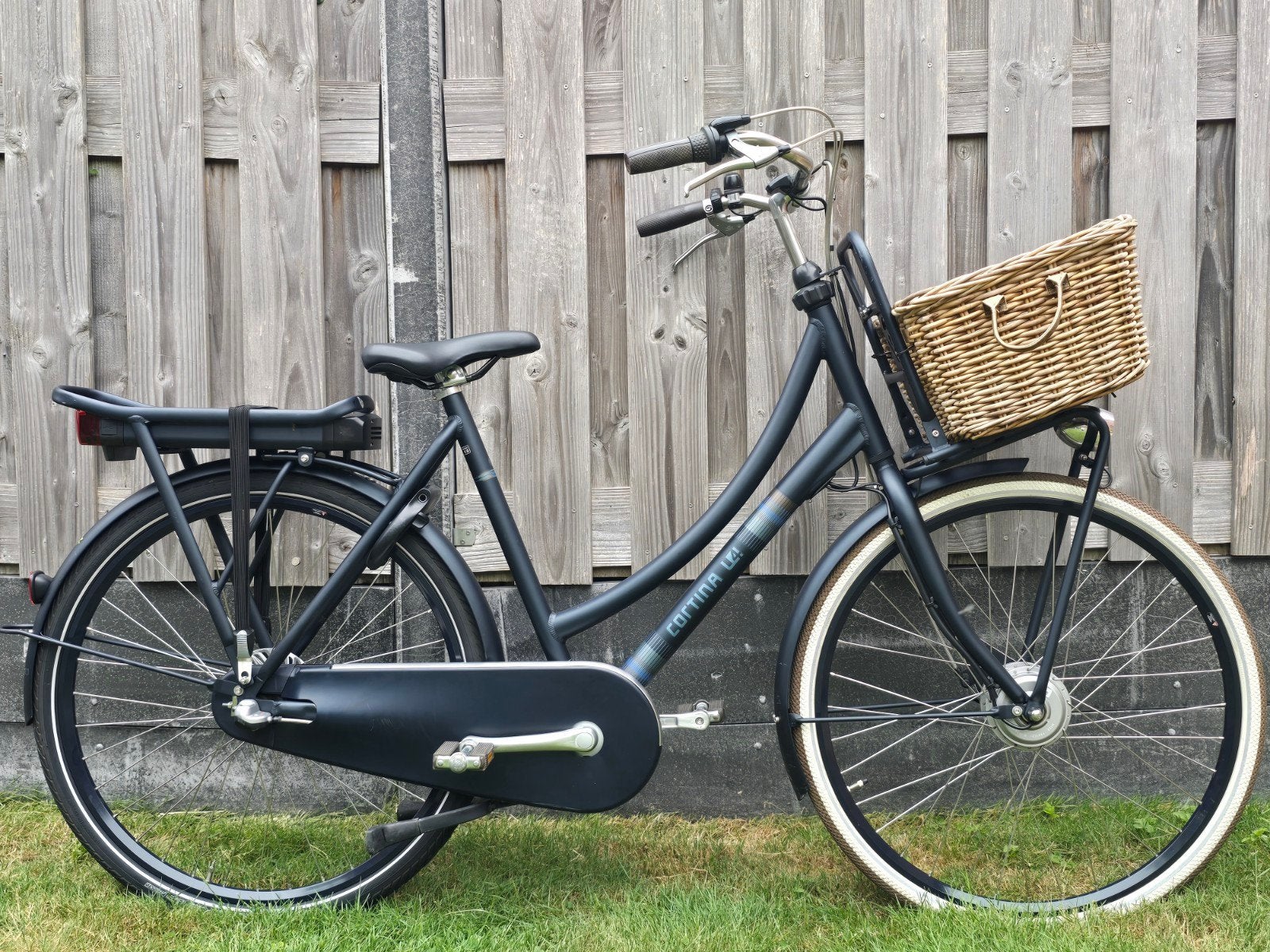 Cortina U4 57cm Dames Transportfiets E-Bike Elektrischefiets, Fietsen en Brommers, Versnellingen, 56 cm of meer, Zo goed als nieuw