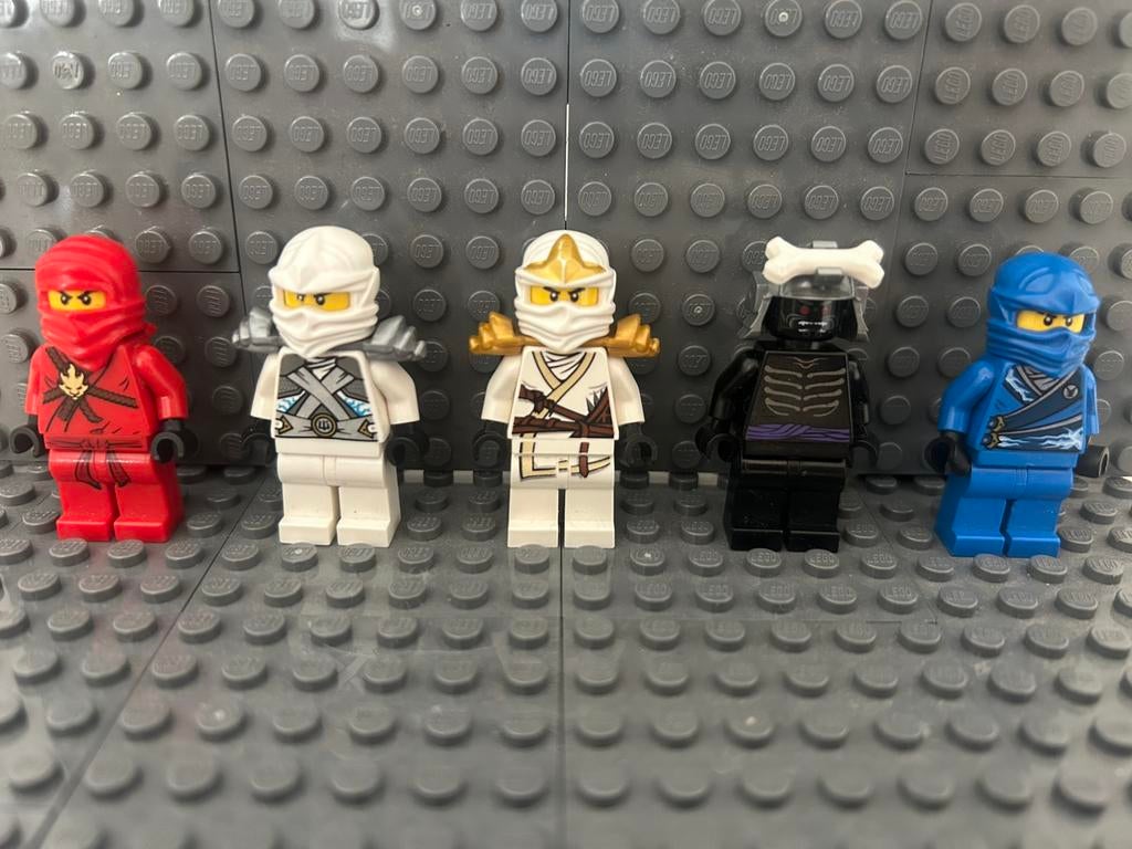 Lego ninjago minifigures, Ophalen of Verzenden, Zo goed als nieuw