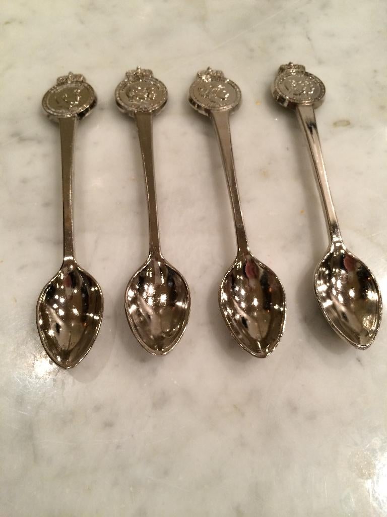 Set van Vier Douwe Egberts Koninklijk Huis Lepeltjes, Ophalen, Zo goed als nieuw, Nederland, Speld(je) of Lepel(tje)