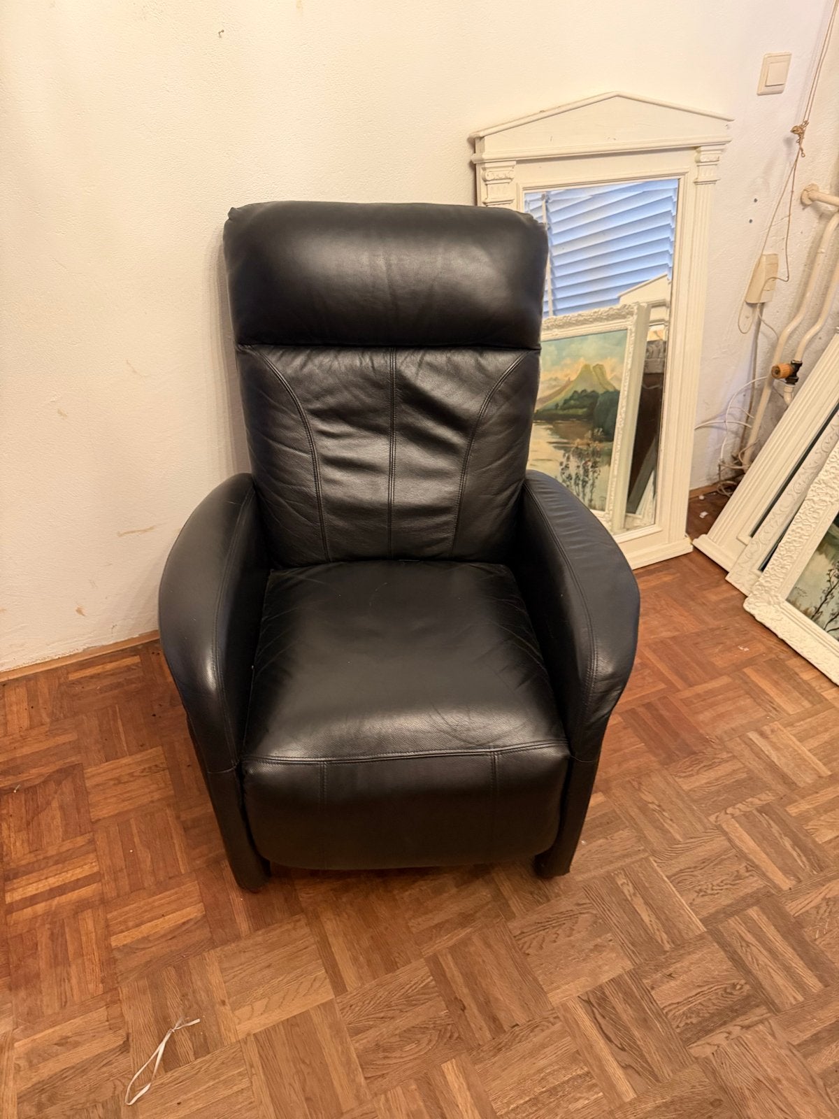 Zwarte leren relaxfauteuil - Comfortabel en stijlvol, Huis en Inrichting, Ophalen, Gebruikt, Leer, 75 tot 100 cm