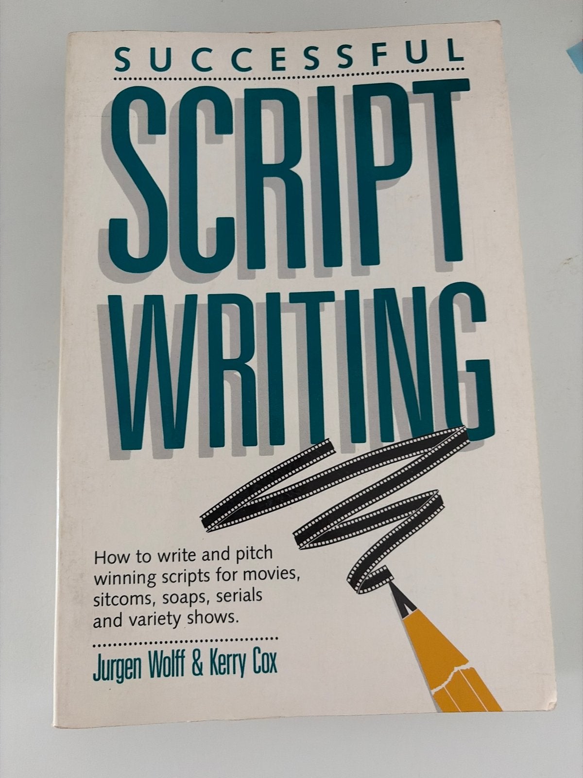 Successful Scriptwriting - Jurgen Wolff & Kerry Cox, Boeken, Ophalen of Verzenden, Zo goed als nieuw, Vakgebied of Filmindustrie