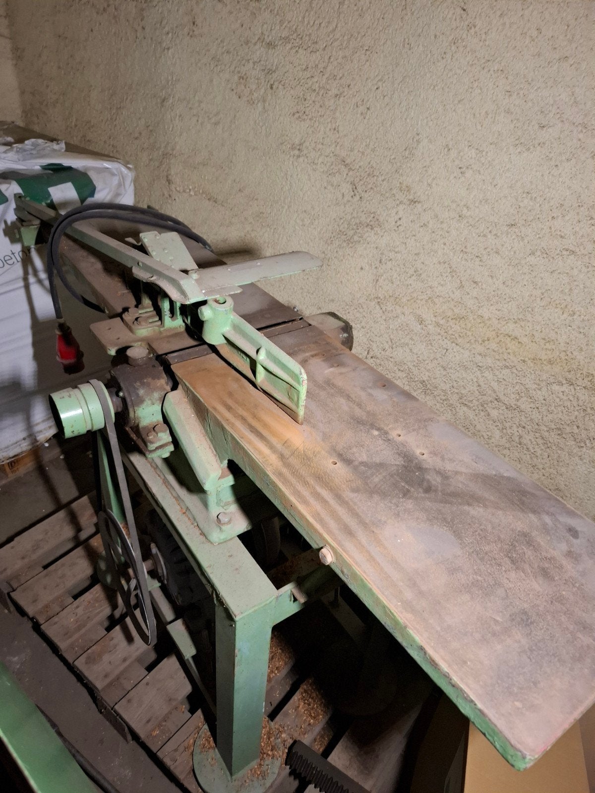 Degelijke hout schaafbank, Ophalen