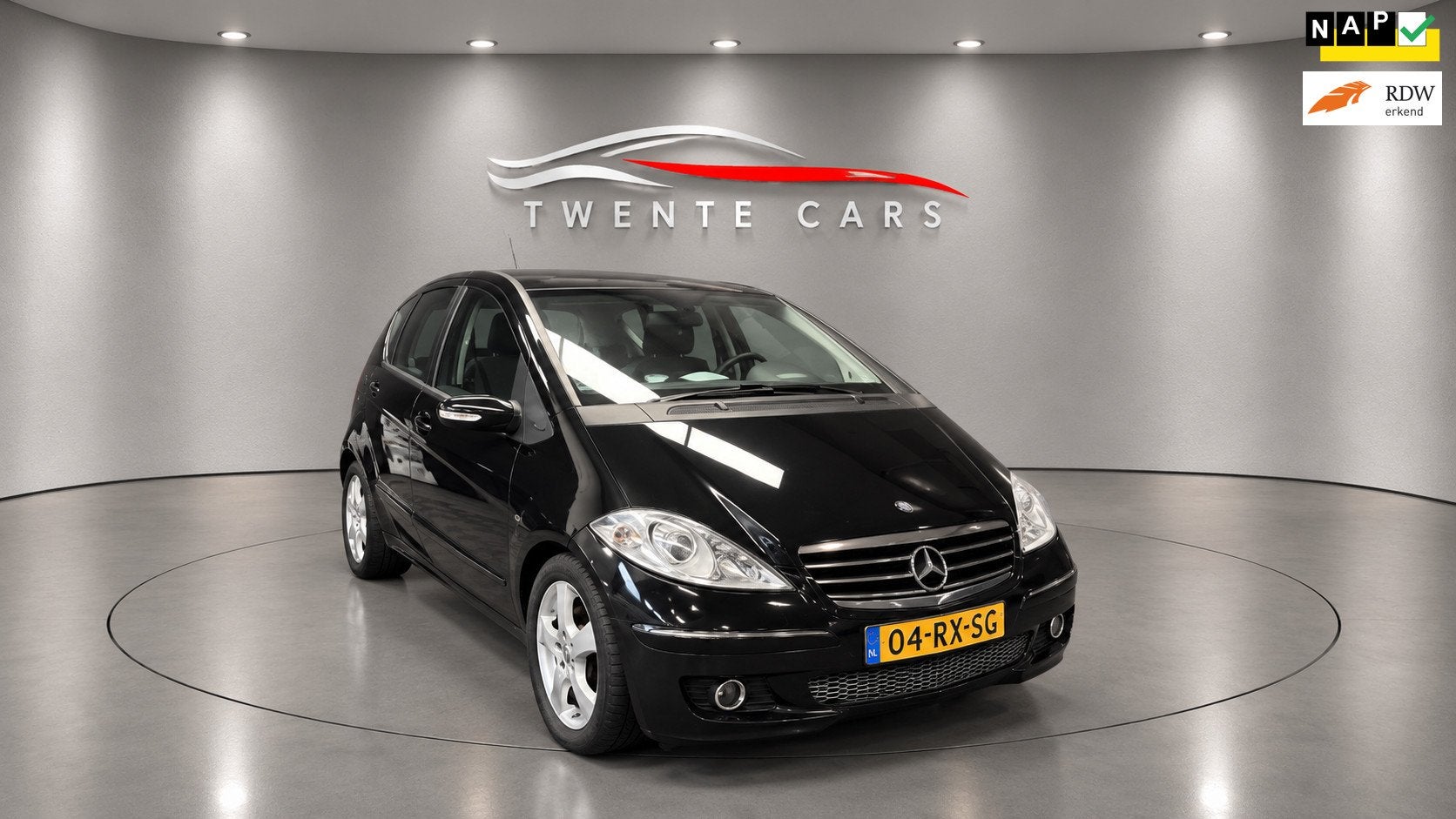 Mercedes-Benz A-klasse 150 Avantgarde | Airco | Automaat |, Auto's, Voorwielaandrijving, 15 km/l, Zwart, Leder en Stof