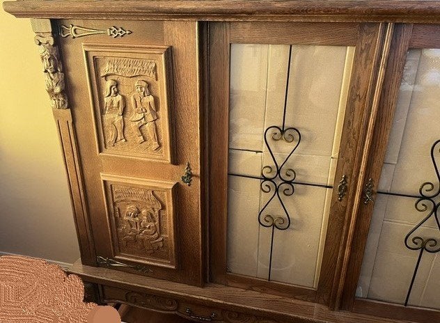 Kast 220cm Breed  X 150cm Hoog X 46cm Diepte, Antiek en Kunst, Ophalen