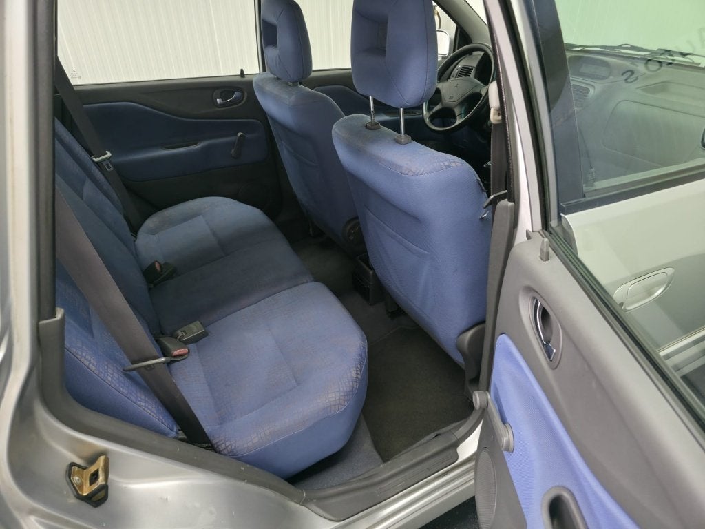 Mitsubishi Space Star 1.3 GLX (bj 2000), foto 9