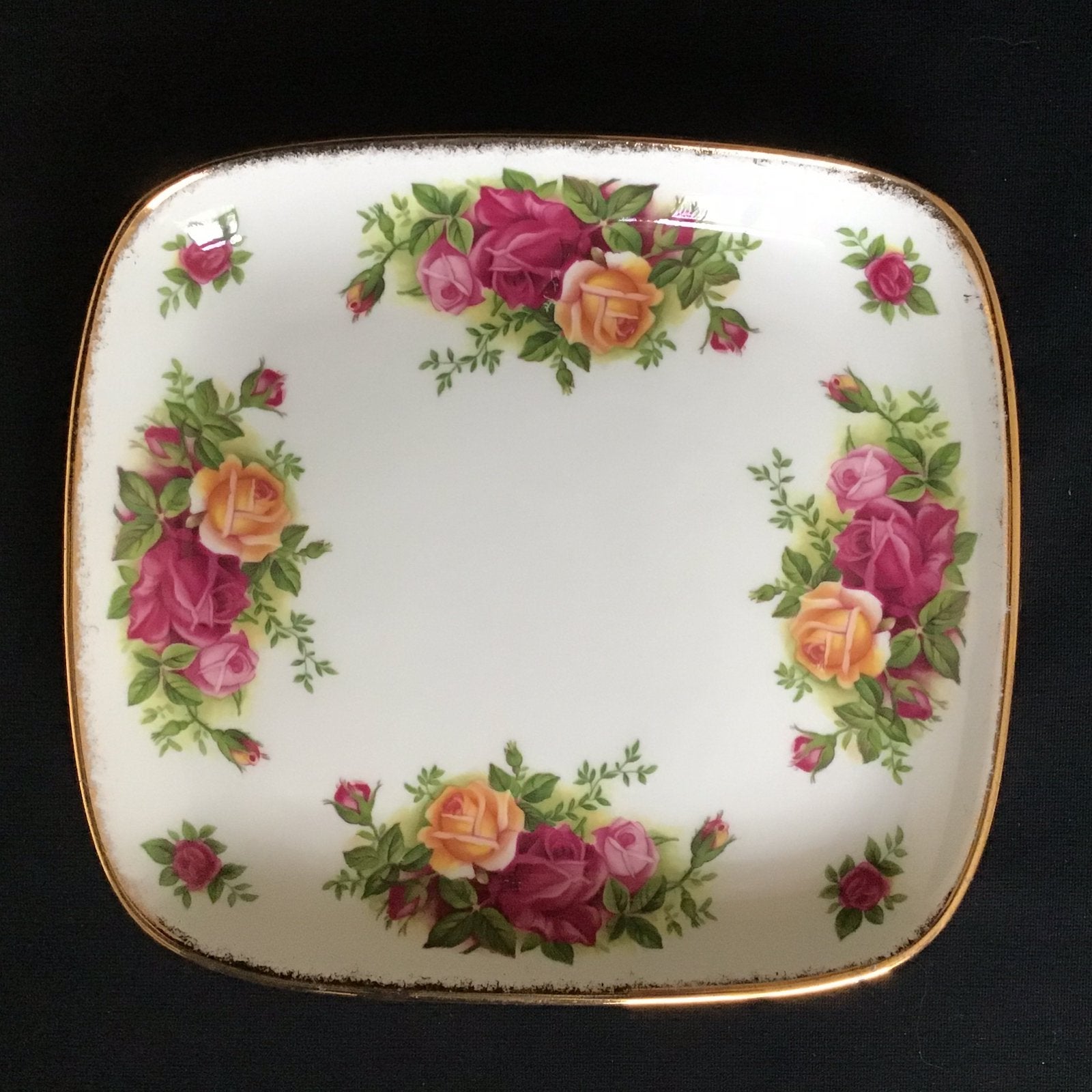 Schaal Old Country Roses Royal Albert - 14x16 NIEUW, Klassiek, Nieuw, Ophalen of Verzenden, Schaal of Schalen