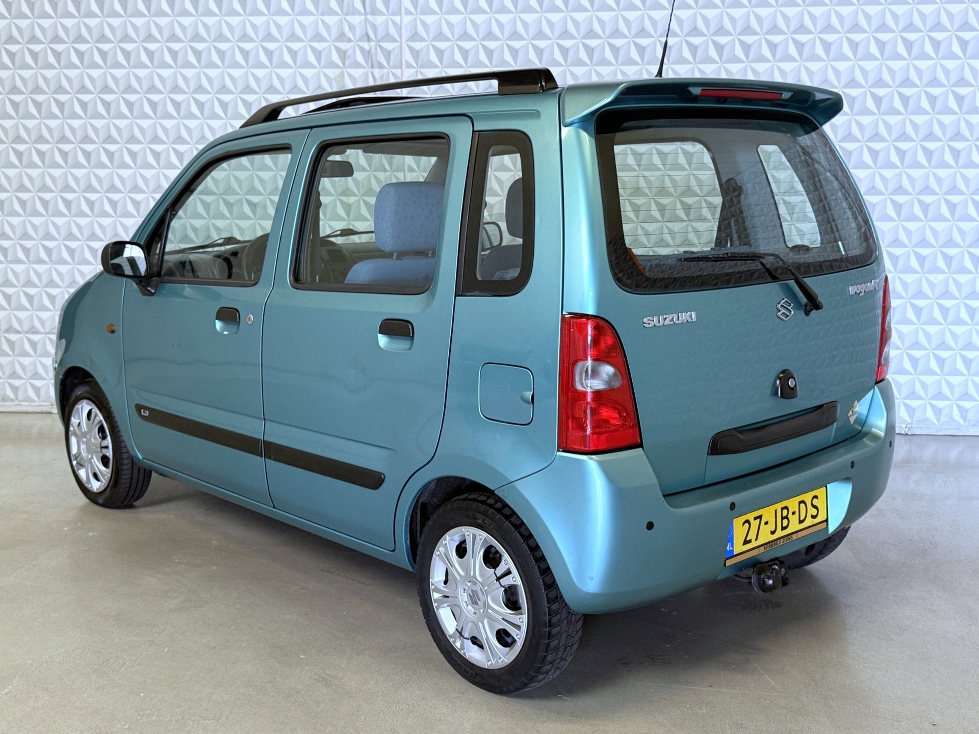 Suzuki Wagon R+ 1.3 Season met open dak én TREKHAAK! (2002), Voorwielaandrijving, Gebruikt, 4 cilinders, Wagon R+