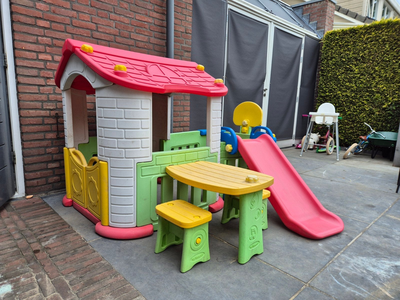 Speelhuisje met glijbaan en tafel - Kunststof, Ophalen