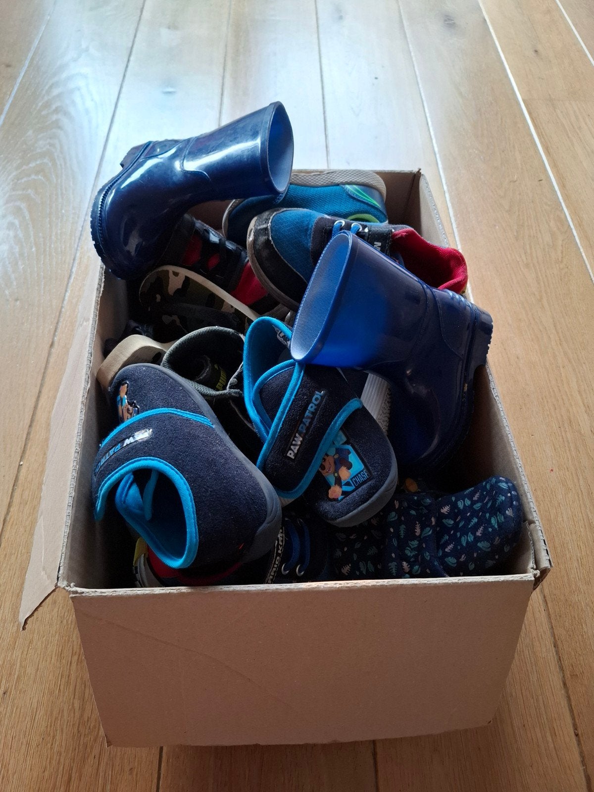 Div. jongensschoenen: laarzen, sandalen, pantoffels mt22-27, Gebruikt, Overige typen, Jongen, Diverse merken