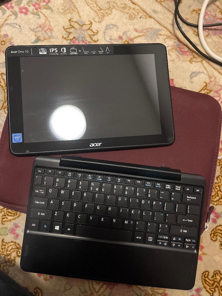 Acer one 10, Qwerty, Met touchscreen, Ophalen of Verzenden, Zo goed als nieuw