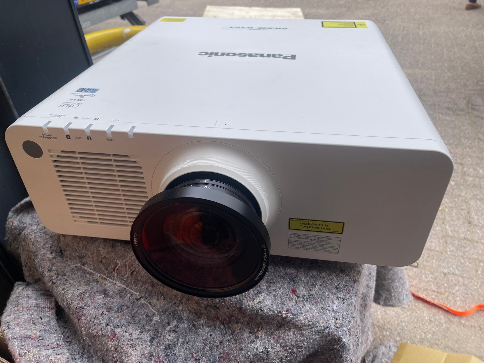 PANASONIC LASER BEAMER RW930 Norm€9399,00 nu €1100,00 NR1, Ophalen, Zo goed als nieuw, Tv en Weergevers