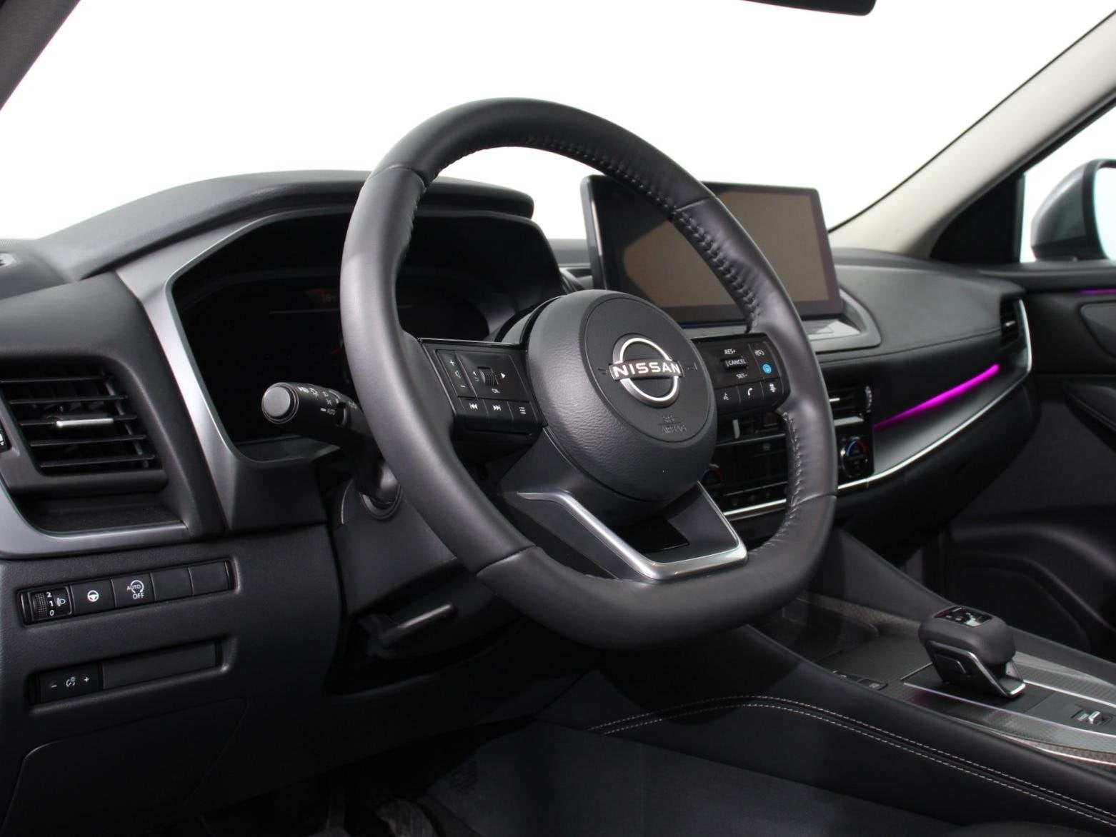 Nissan Qashqai 1.3 MHEV Automaat N-Connecta Navigatie Climat, Auto's, 4 cilinders, Leder en Stof, 1365 kg, Bedrijf