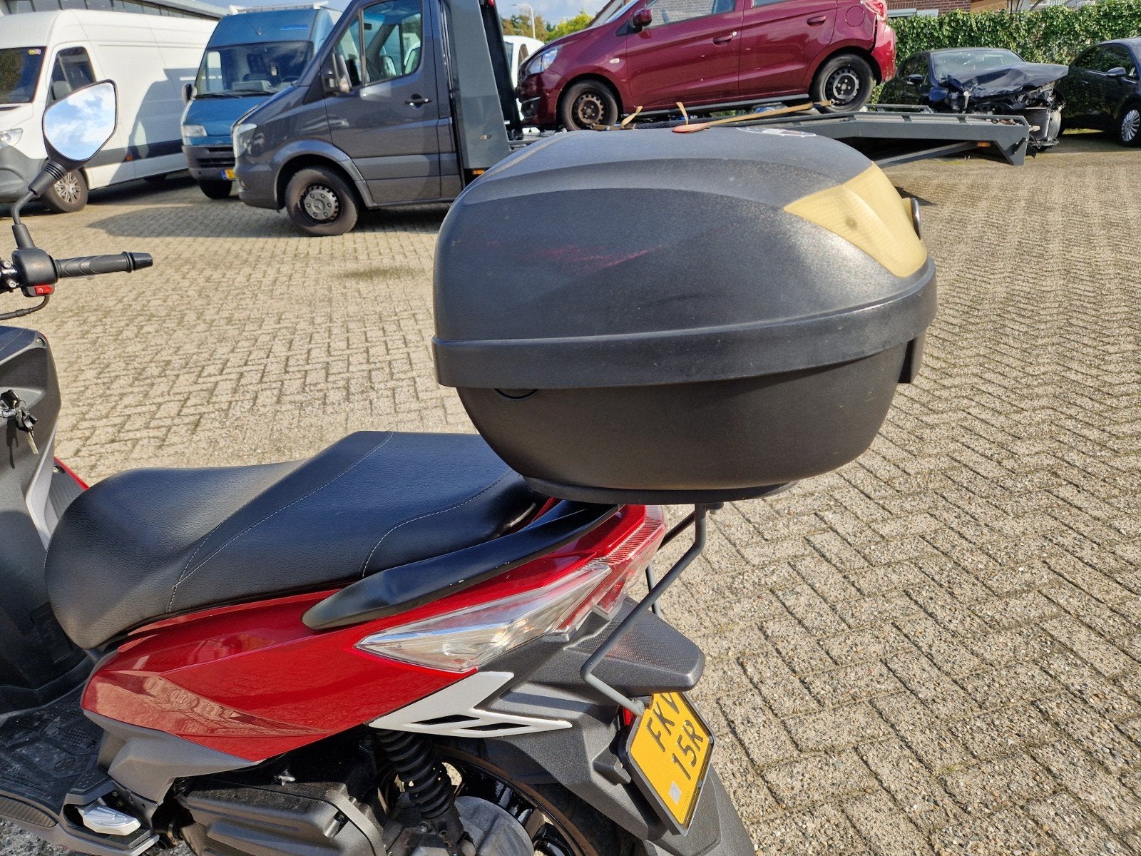 sym jet 14 topkoffer + koffer steun sym jet 14, Ophalen, Overige typen