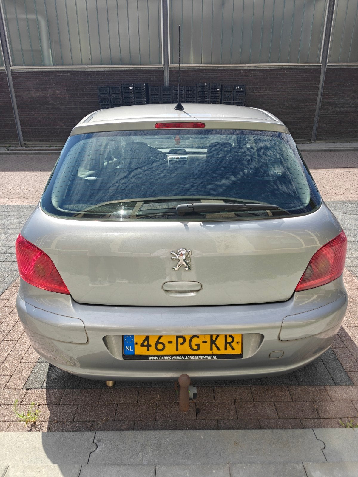 Peugeot 307 2.0 16V Gentry 5DR 2004 Grijs, 136 pk, 625 kg, 4 cilinders, 1194 kg