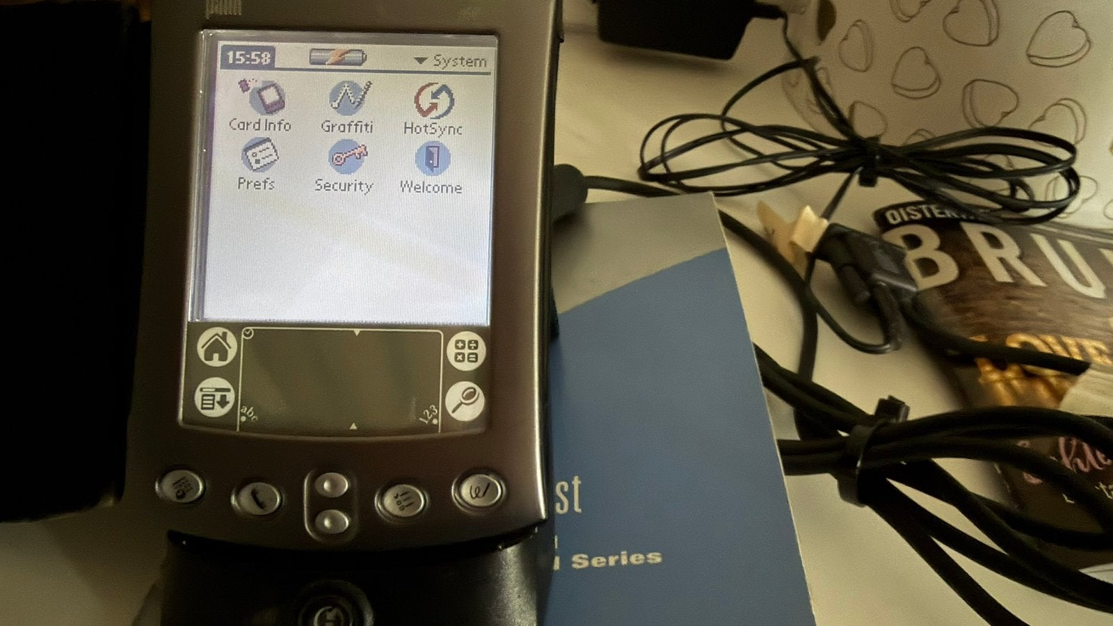 Palm M505 met craddle en lader. werkend; nieuwe batterij., Telecommunicatie, Pda's, Gebruikt, Ophalen of Verzenden, PalmOS, Met stylus of aanraakpen