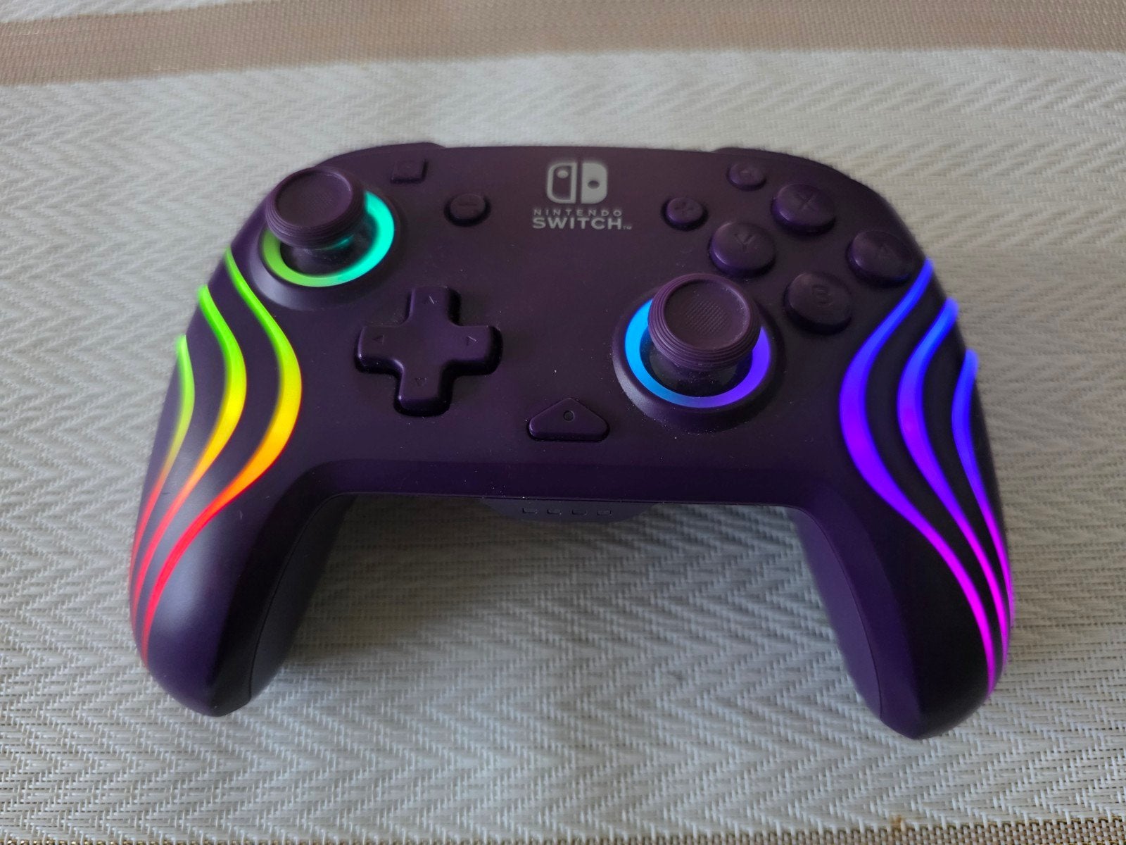 Nintendo Switch Pro Controller van PDP met RGB-verlichting, Ophalen of Verzenden, Zo goed als nieuw, Met 1 controller